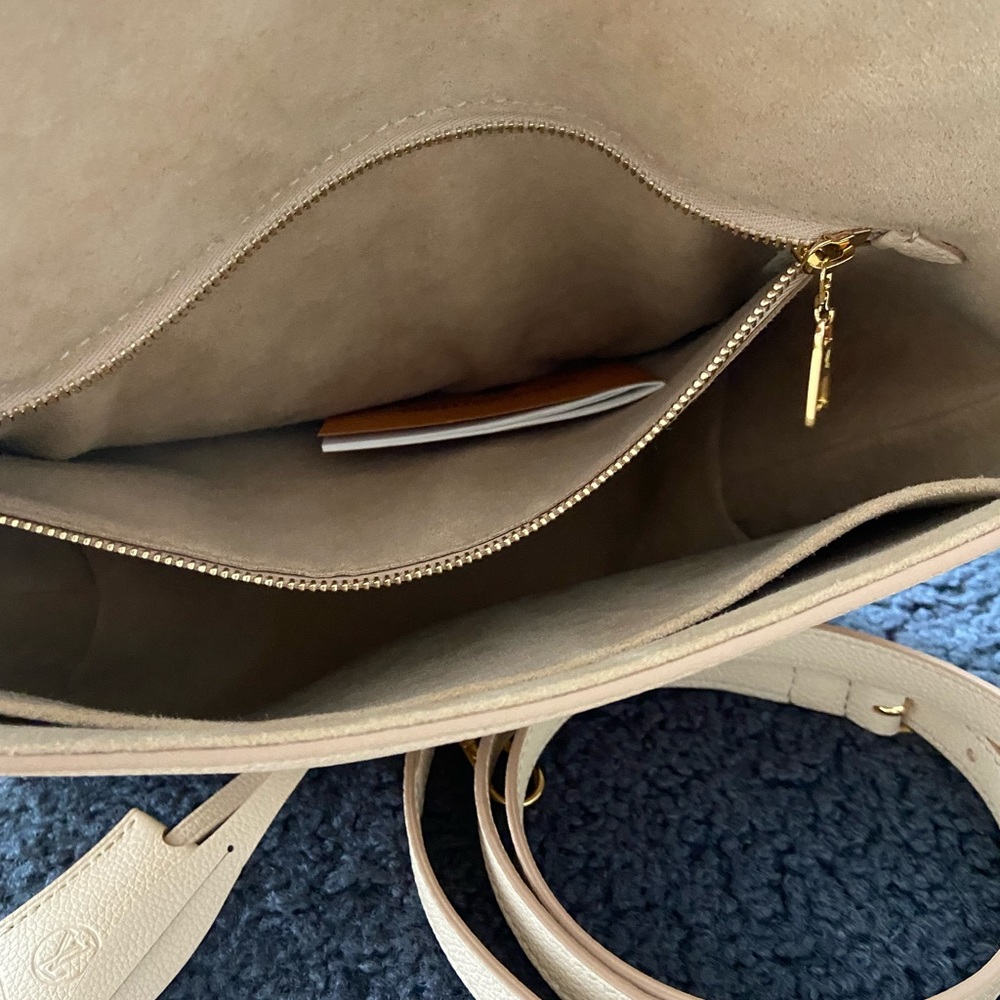 LOUIS VUITTON Taurillon Volta - Picture 6 of 7